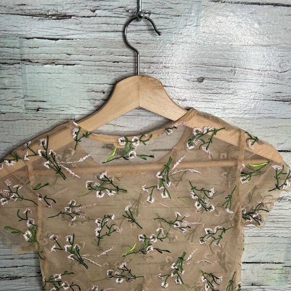 Urban outfitters cream sheer floral tee shirt size small boho festival - Picture 8 of 8